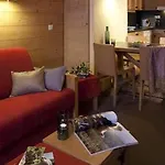 Ξενοδοχείο με διαμερίσματα Pierre & Les Balcons De Bellevarde